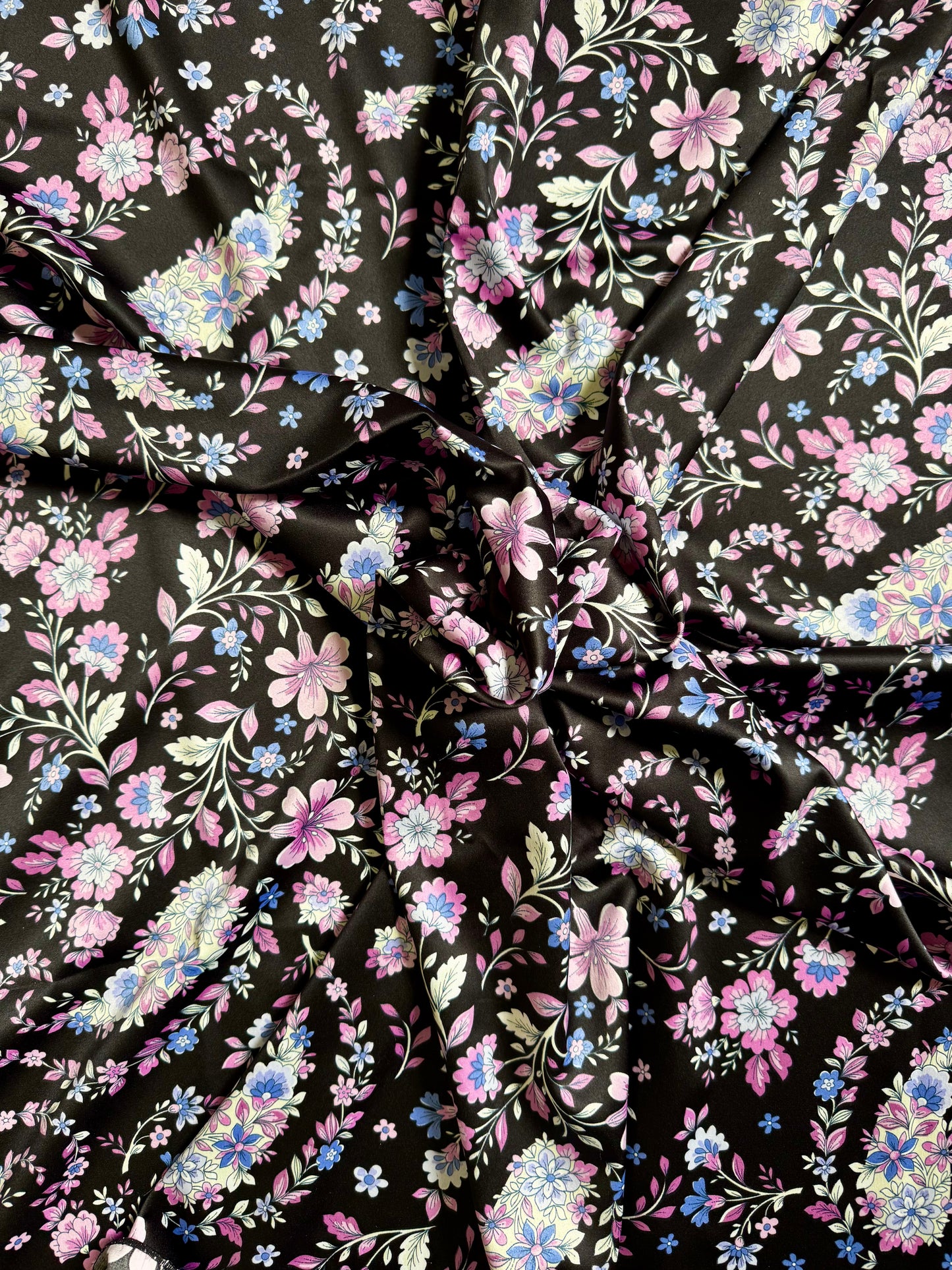 Bee Boppin’-(42”) Paisley Print Wild Rag