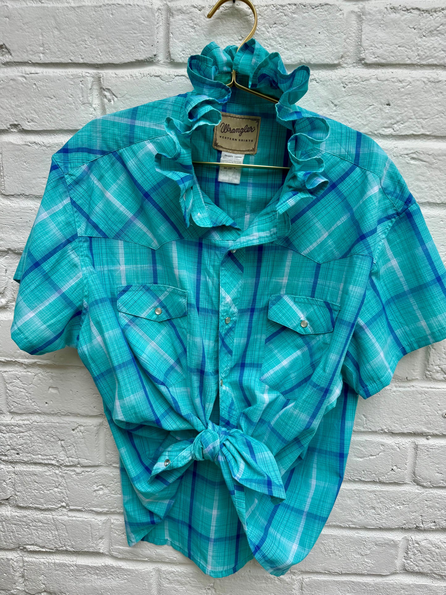 Vintage Wrangler Ruffle Neck Plaid Western Pearl Snap Shirt – Teal Size 2XL-