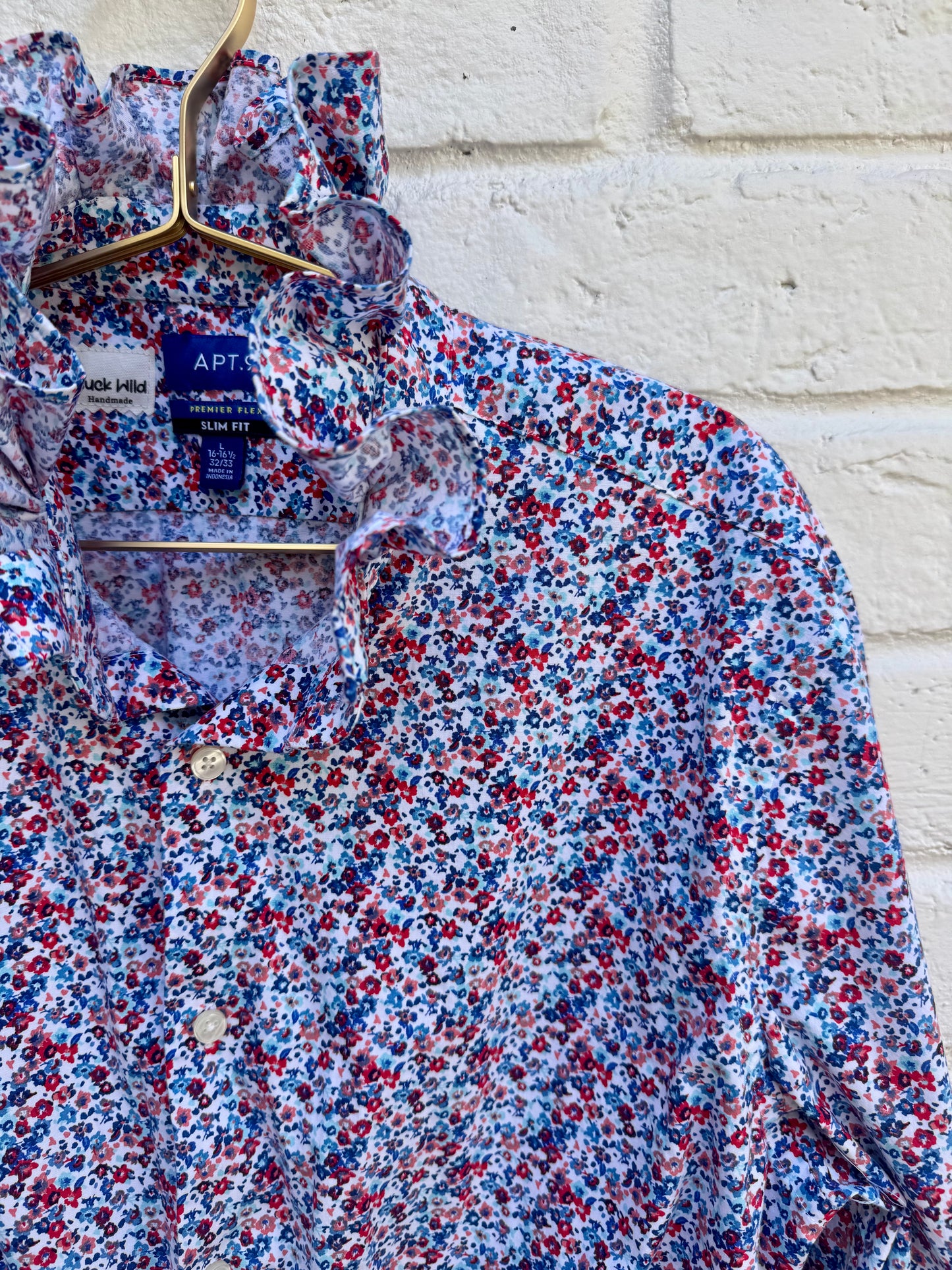 Revamped Vintage Apt. 9 Long Sleeve Micro Floral Ruffle Shirt - Ditsy Red, White & Blue| Slim L