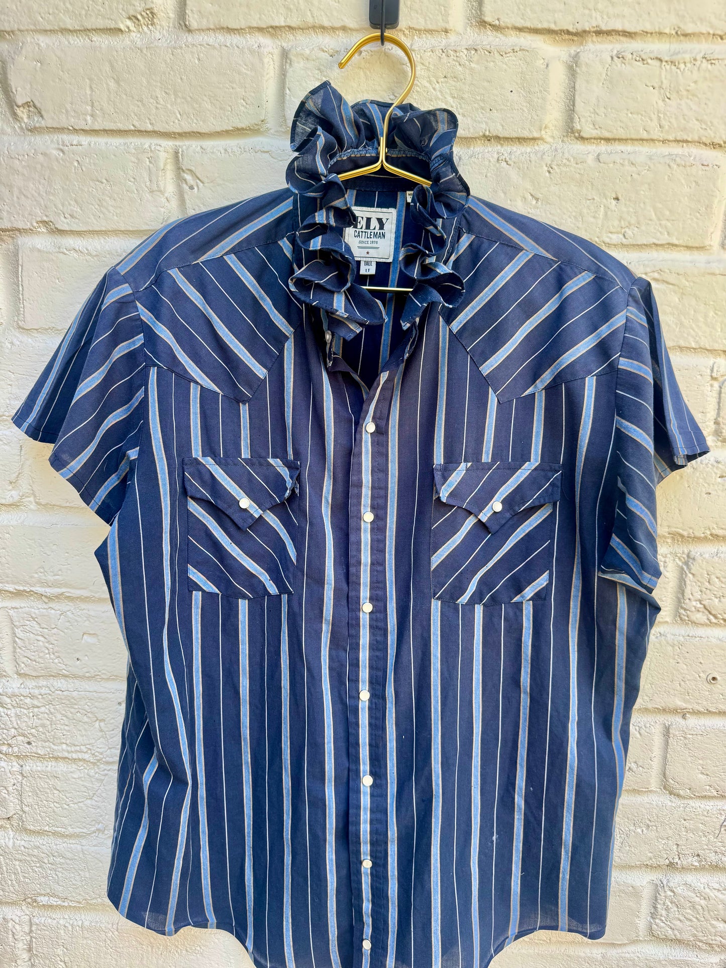 Revamped Vintage Ely Cattleman Cap Sleeve Striped Western Pearl Snap Shirt - Navy & Slate Blue| Size Long Tall. Measures 23” pit to pit
