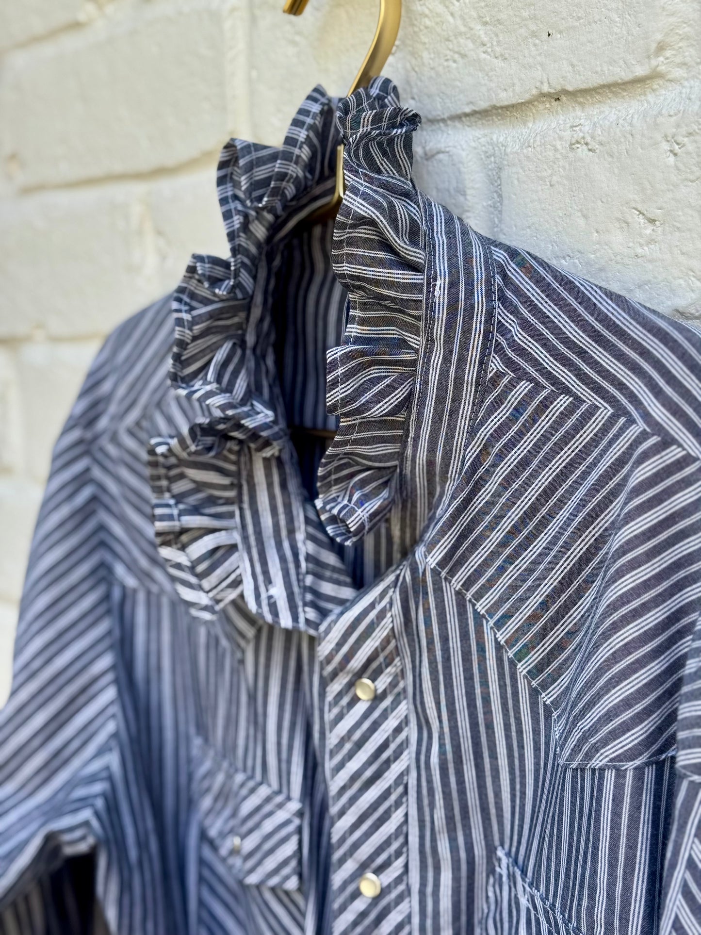Revamped Vintage Wrangler Long Sleeve Striped Western Pearl Snap Shirt - Charcoal & Slate Gray| Long Tall| measures 23” pit-pit. 27” sleeve length