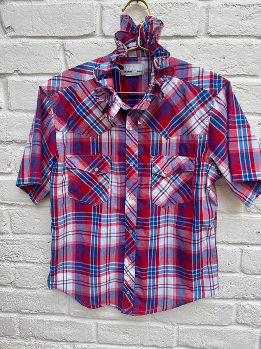 Vintage Wrangler Wrancher Men's Western Pearl Snap Plaid Shirt Short Sleeve. Measures pit to pit 21.5”