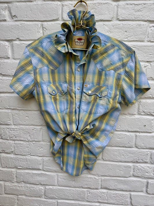 Vintage Larry Mahan Cowboy Collection Men’s Plaid Western Pearl Snap Shirt. Pit to Pit 21”