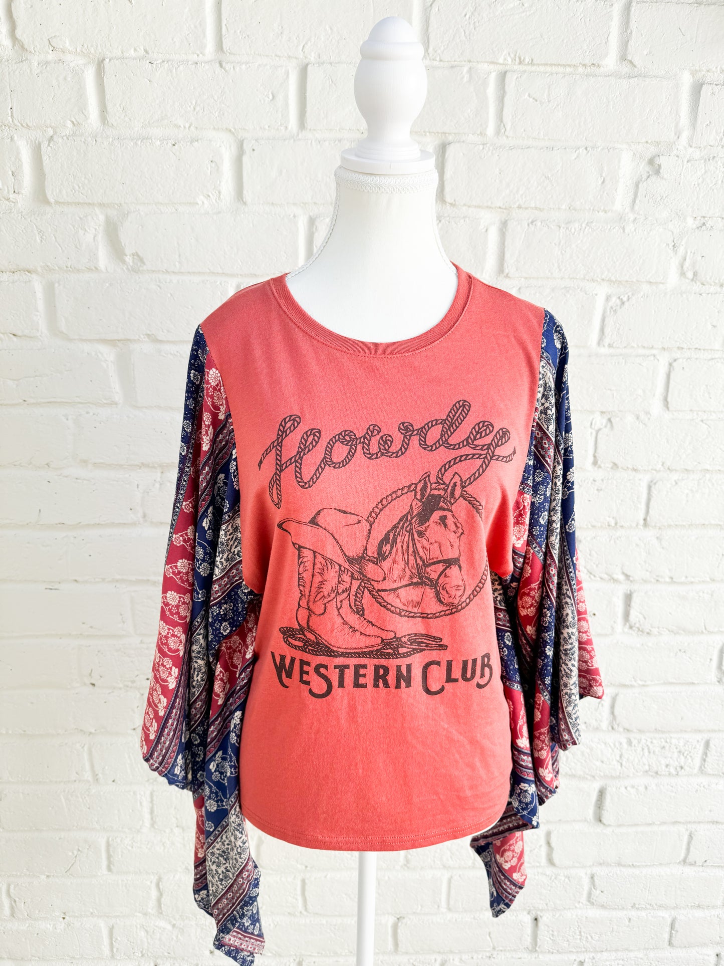 Howdy!• Cowgirl Kimono• Size Medium 7/9• Please read description.